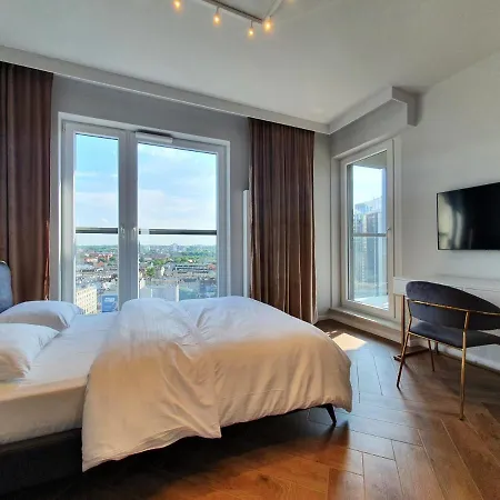 15 Pietro Sokolska 30 Towers - New - Lux - Parking - Sauna - Gym- And The View In